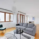 Spacious Apartment 3 Bdr 6P - 20Eme St Fargeau